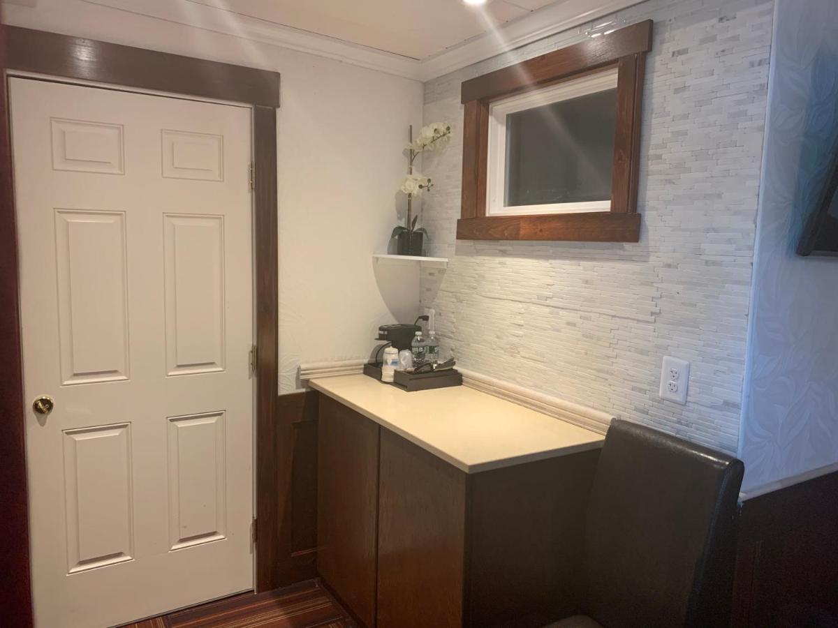 Atlantic Coast Inn 엘스워스 외부 사진